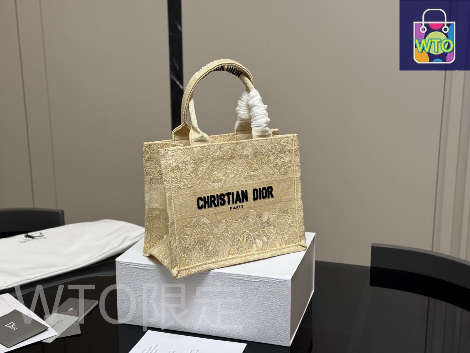 今日特価】Dior Book Tote Small・ディオール ブックトート