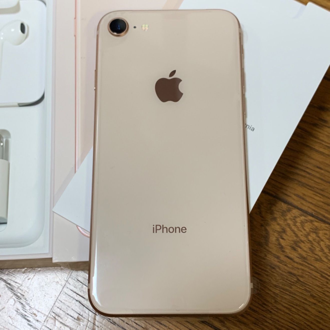 新品　未使用　iPhone8　64GB ローズゴールド　完品　SIMフリー