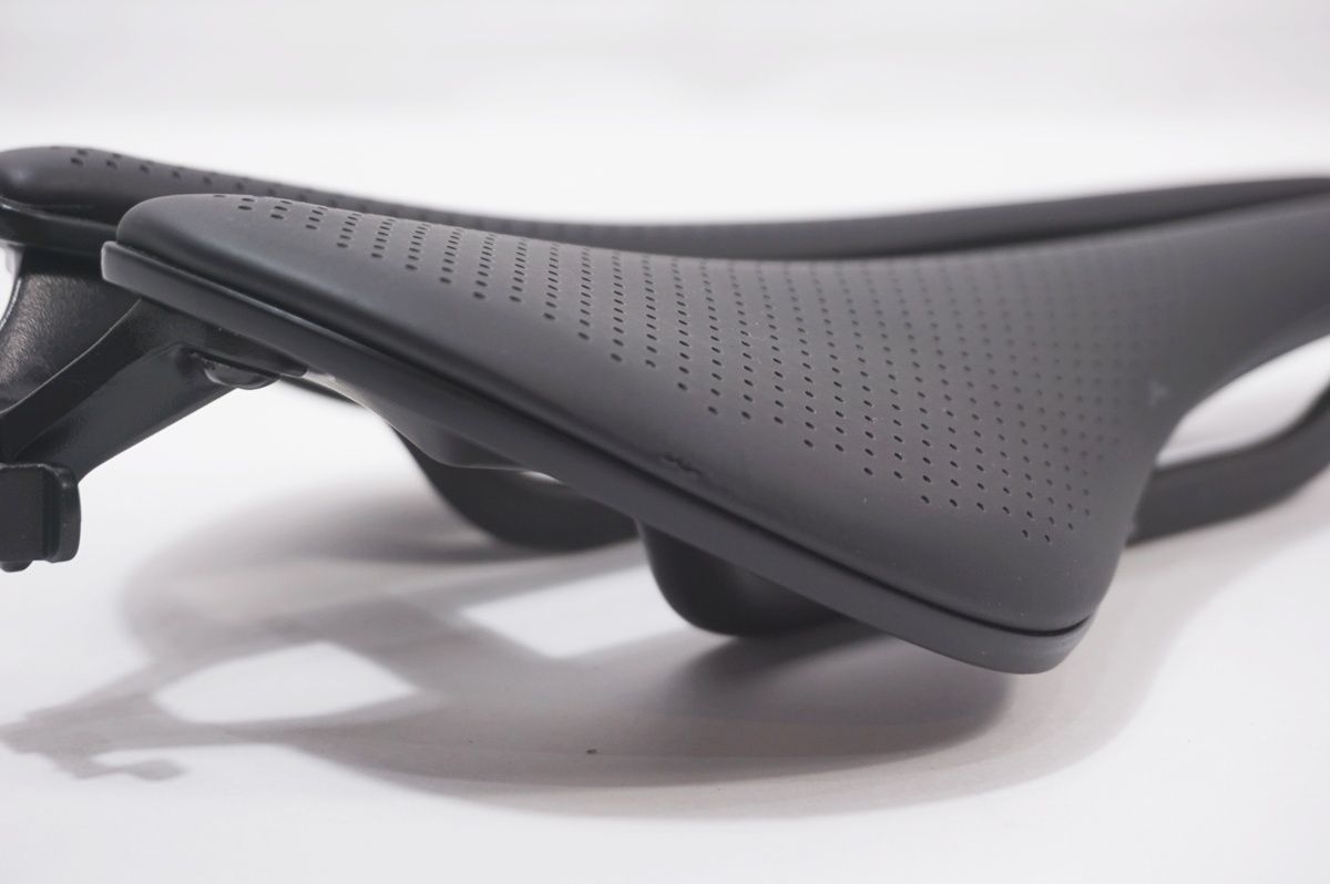 PRO145mm サドル