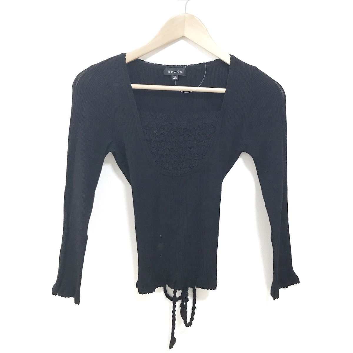 EPoca 新品　ホワイト トップス サイズ40 インナープレゼント EPoca 新品 ホワイト トップス サイズ40 インナープレゼント