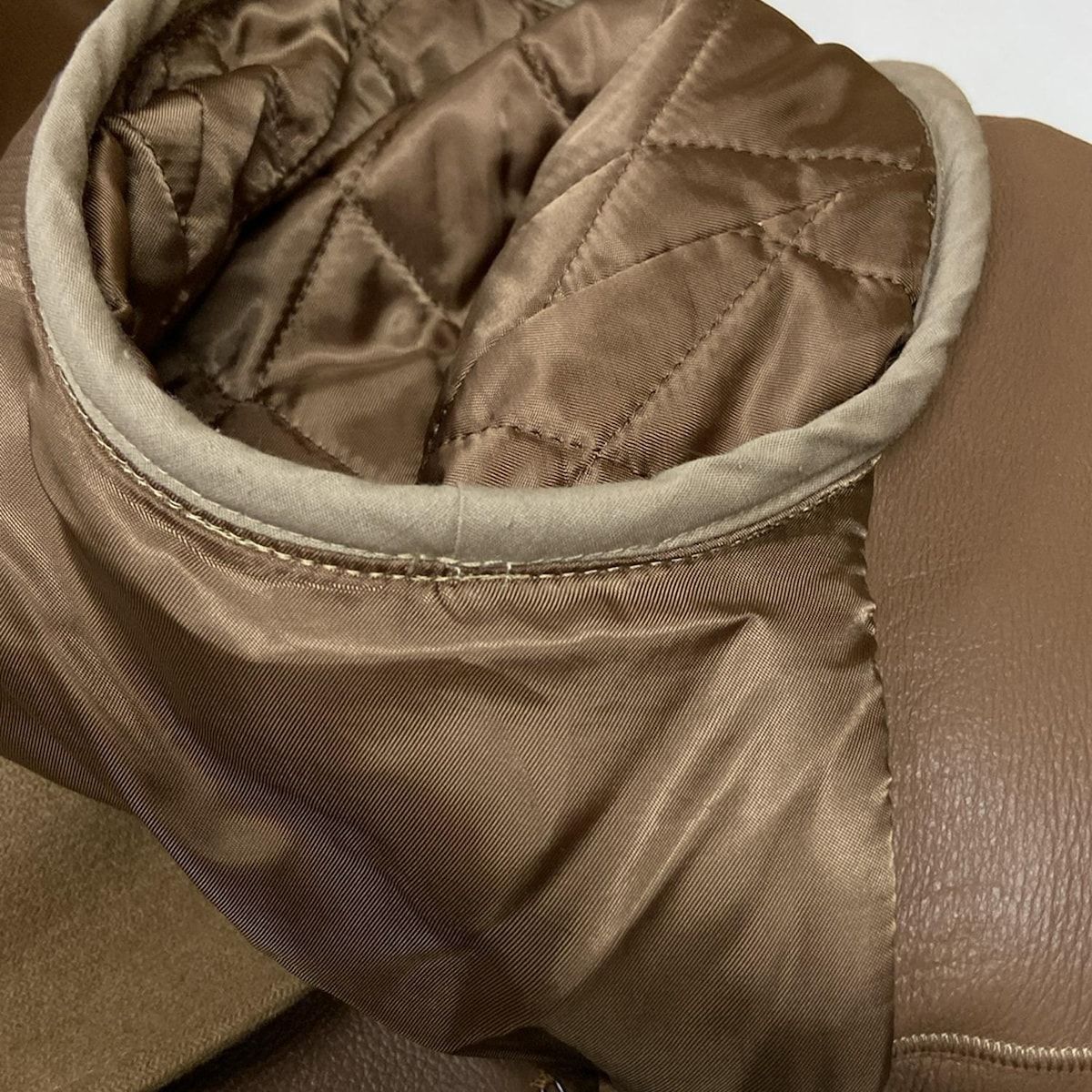 ダークブラウン×ライトブラウン 長袖