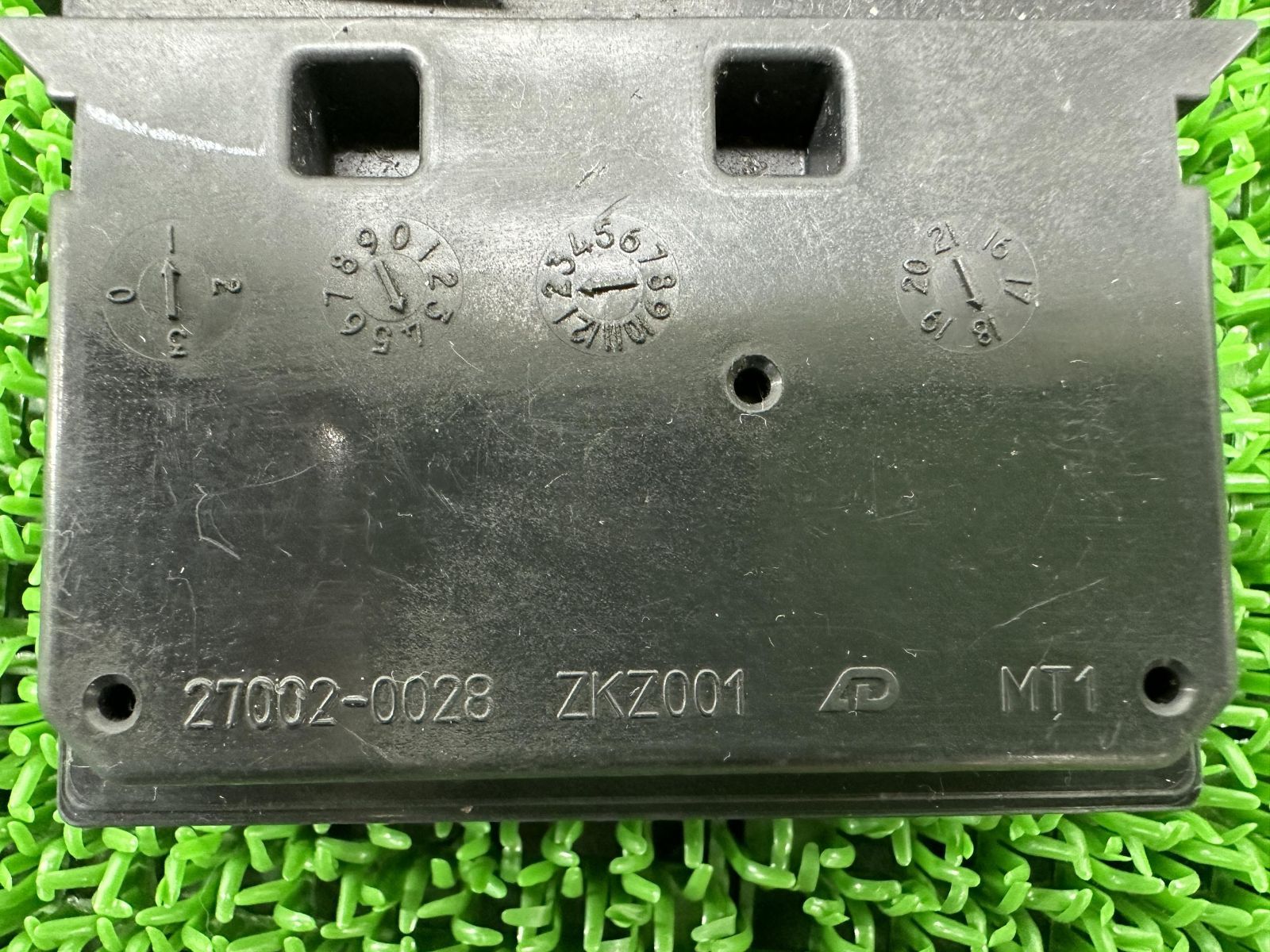 3点 W800 ウインカーリレー 27002-1062 カワサキ 純正 中古 バイク