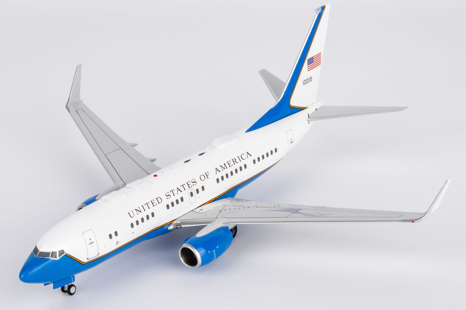 C-40B 737-700