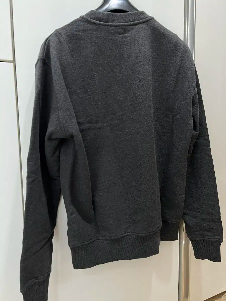 アミ チャコール スウェット マン M