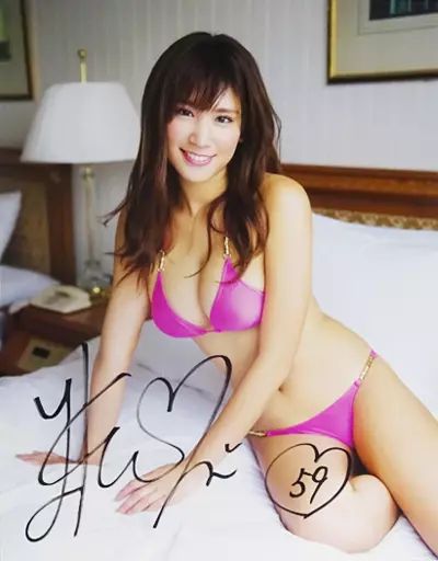 【新品】久松郁実　直筆サイン入り写真パネル 中古】小物(女性) 久松郁実 直筆サイン入り写真パネル B.L.T.