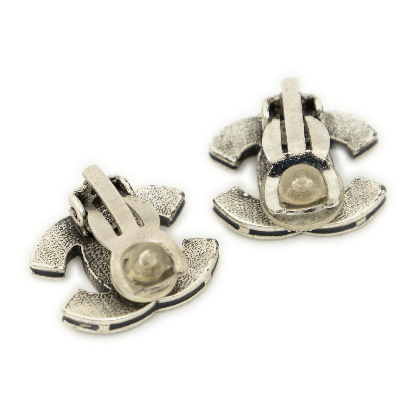 CHANEL シャネルココマーク クリップタイプ イヤリング銀 黒シルバーメッキA