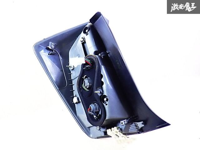 純正　トヨタ プリウス 右 テールランプ STANLEY 47-55 Yahoo!オークション -「stanley 47-55」(パーツ) の落札相場
