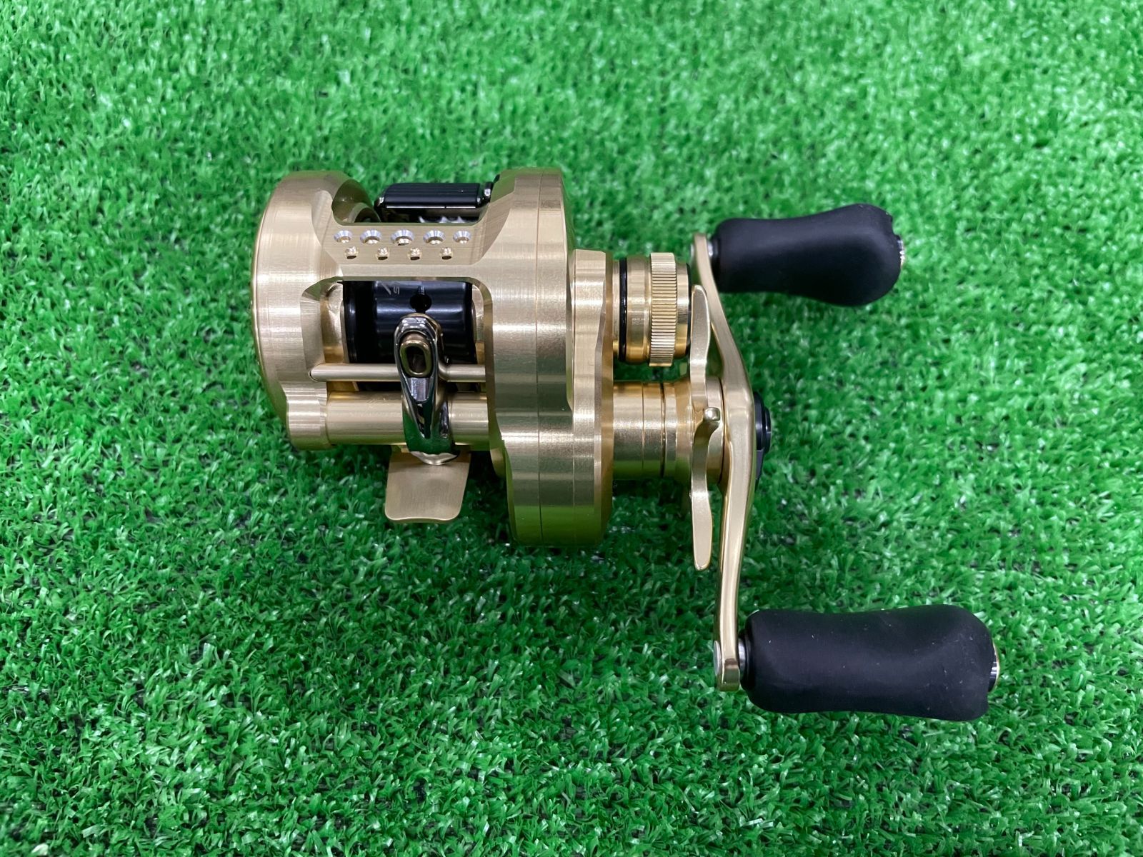 シマノ 21カルカッタコンクエスト101HG