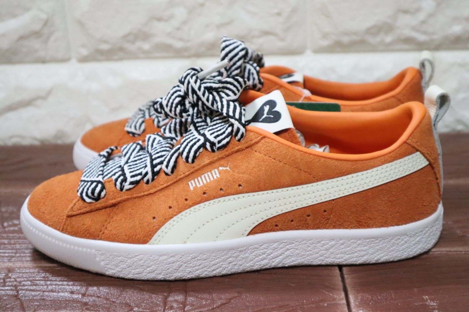 新品 定価16500円 PUMA × AMI プーマ SUEDE VTG スエード 新品 定価16500円 PUMA × AMI プーマ SUEDE VTG スエード