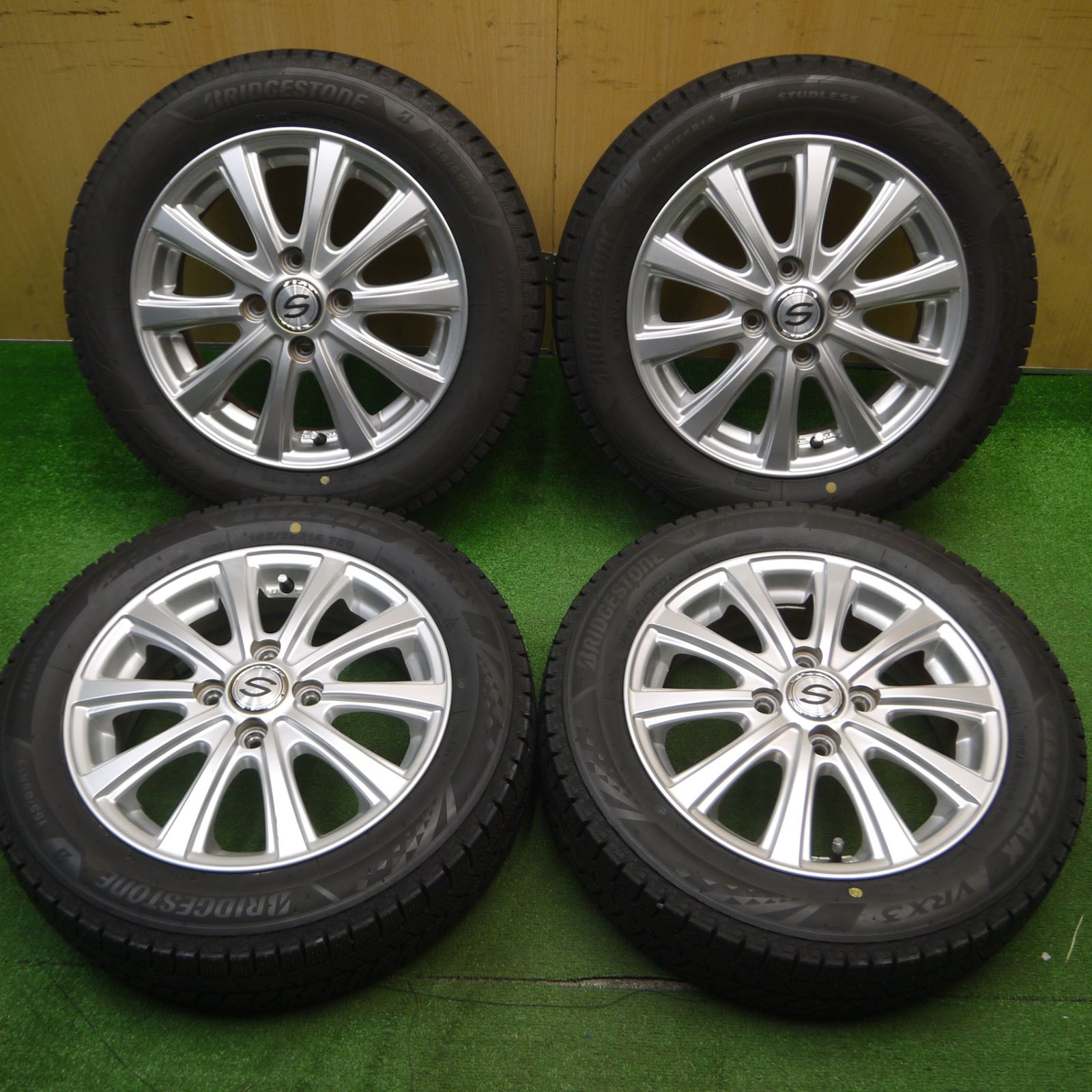 [送料無料] バリ溝！23年！キレイ！ほぼ10分スタッドレス 155/65R14 ブリヂストン ブリザック VRX3 社外 アルミ 14インチ PCD100/4H5011501Hス