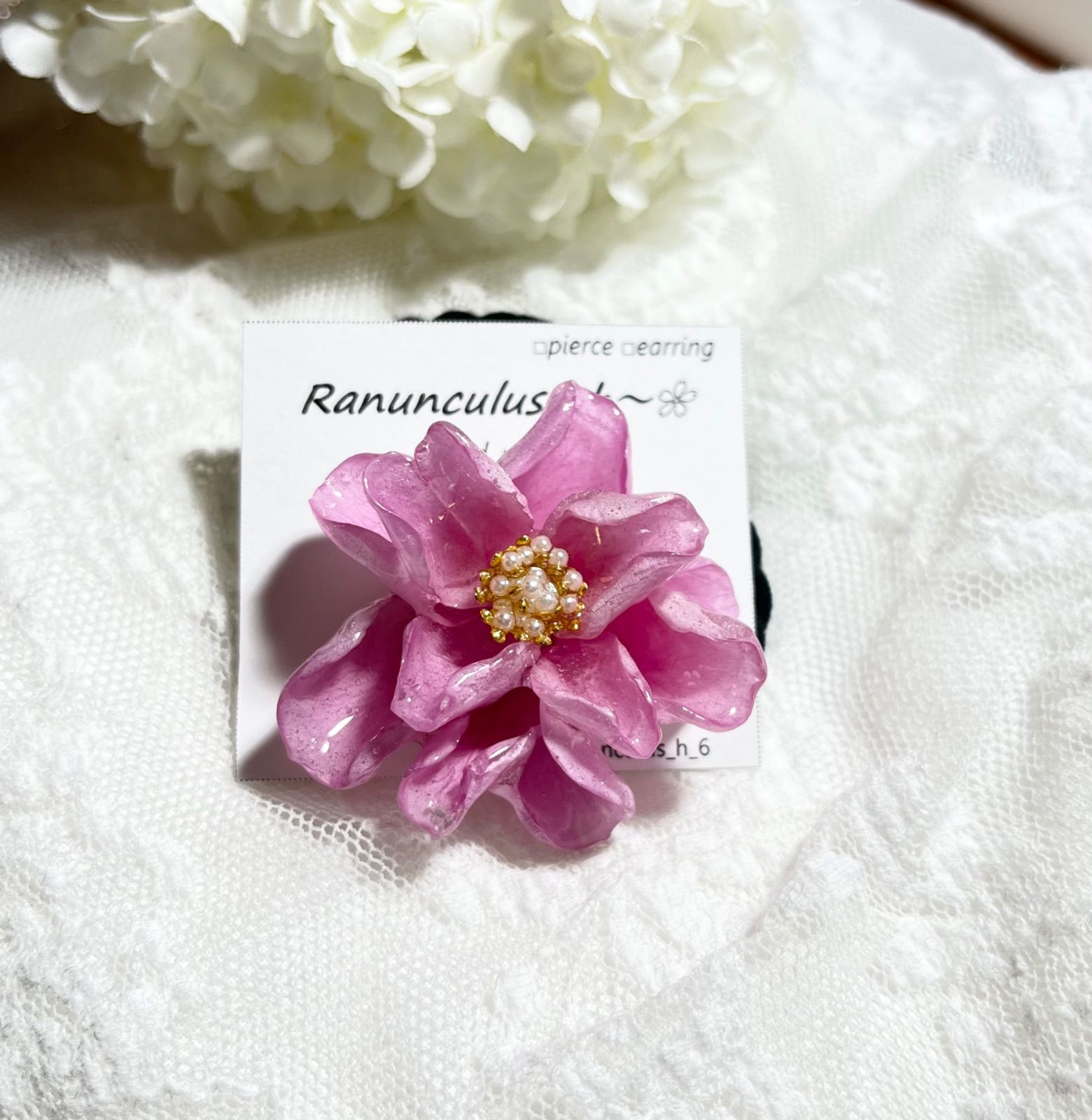 メルカリshops 薔薇の花弁立体ヘアゴム メルカリshops 薔薇の花弁立体ヘアゴム