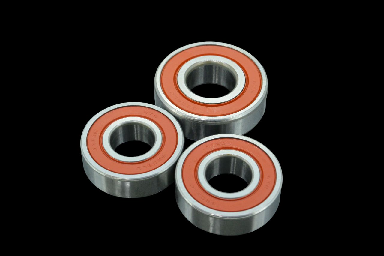 NTN 耐久性 LLU ヤマハ マジェスティ250 (4HC/SG01J/SG03J/SG15J) 用 前後ホイールベアリングセット 3個(1台分)