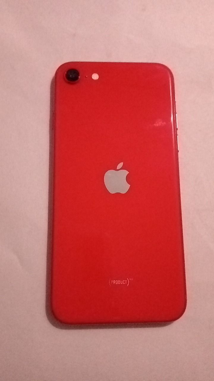 ★当店SIM契約者さま限定特価★　動作確認済！　iPhoneSE（第2世代）　A2296　64GB　本体　レッド 　SIMフリー　箱　充電器　イヤホン　7595_0872 動作確認済！ iPhoneSE（第2世代） A2296 64GB 本体 レッド SIMフリー