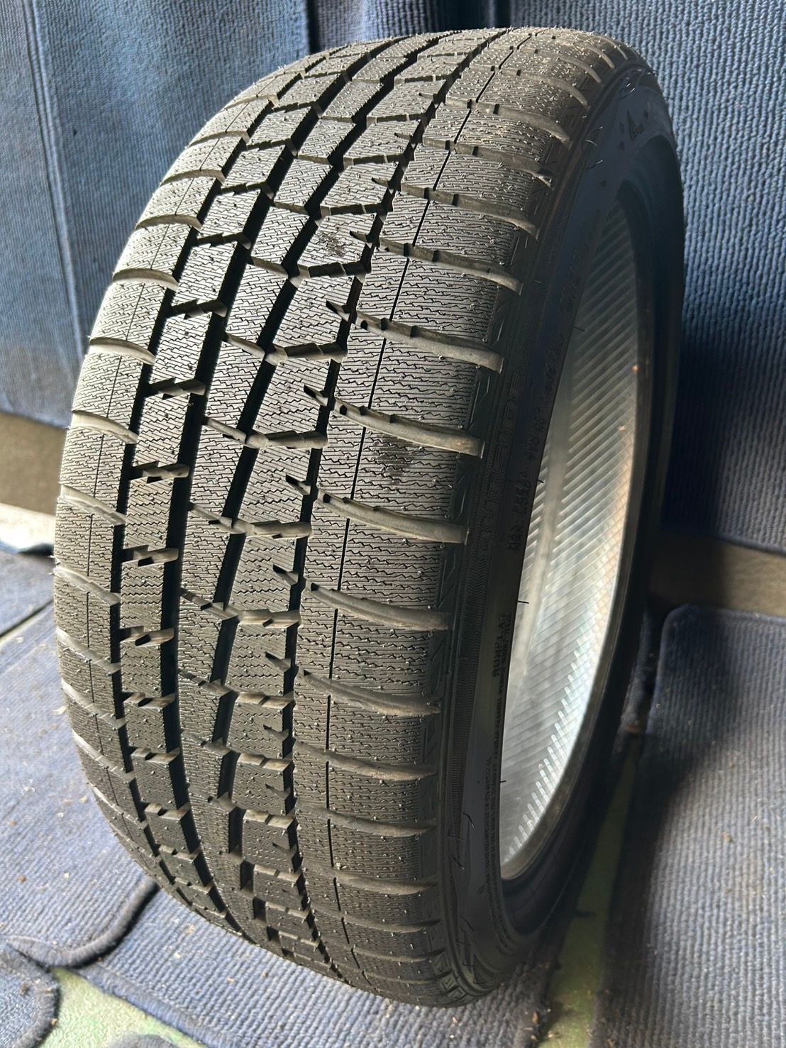 製造 溝9分山 DUNLOP WINTER MAXX DSST 1本 245 40R21 スタッドレス ASP3000