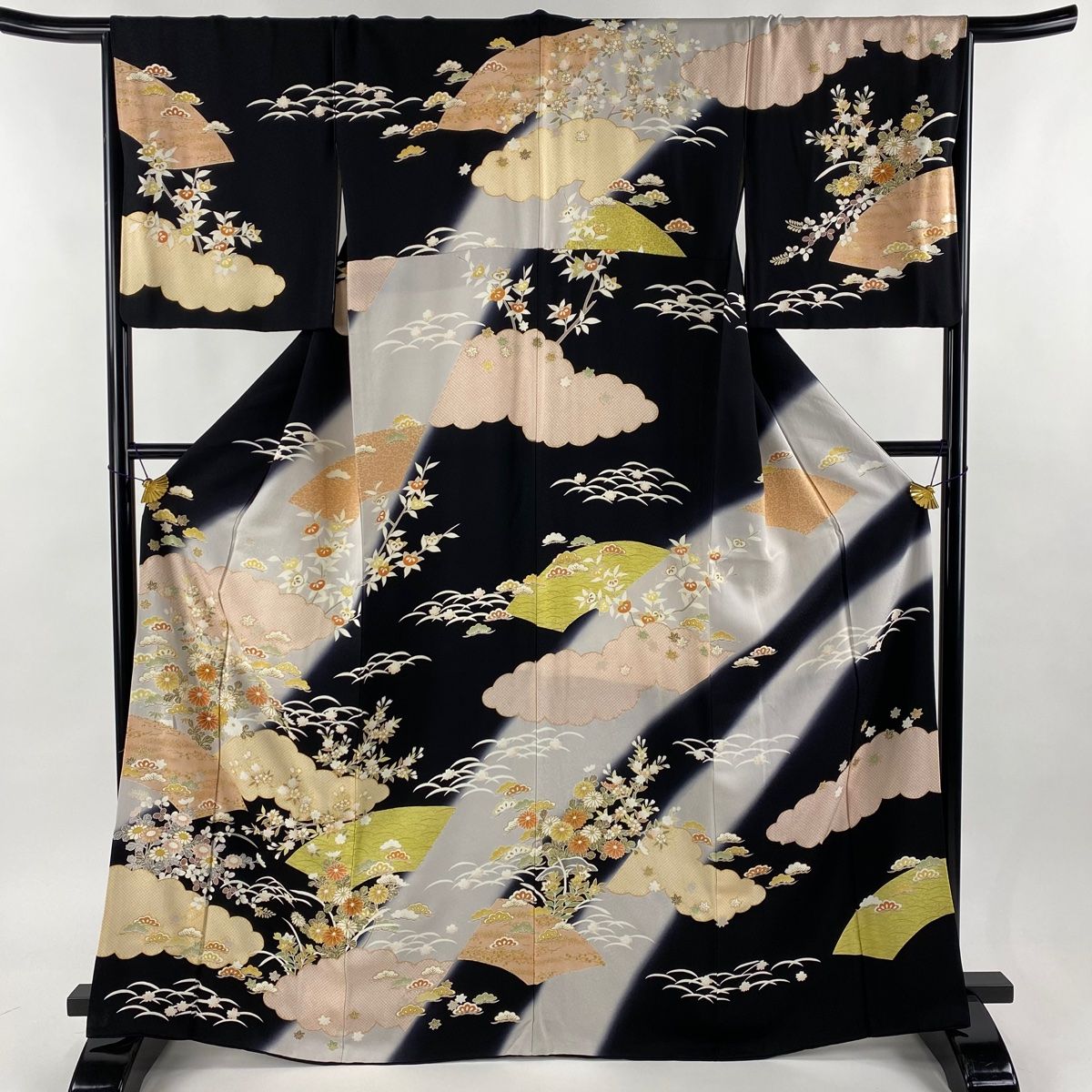 訪問着 身丈166cm 裄丈68cm L 袷 草花 扇面 金彩 ぼかし 黒 正絹 訪問着 身丈166cm 裄丈68cm L 袷 草花 扇面 金彩 ぼかし 黒 正絹