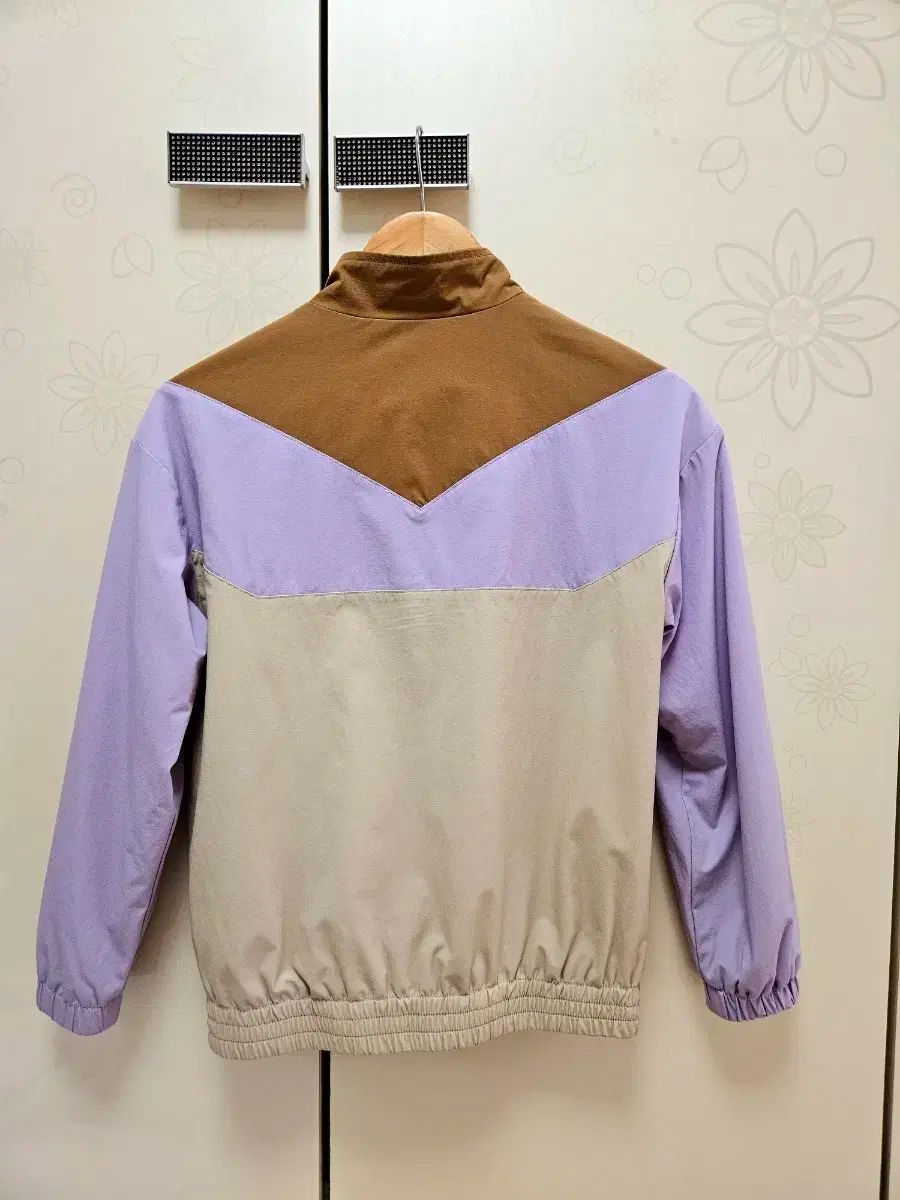 ブルゾン