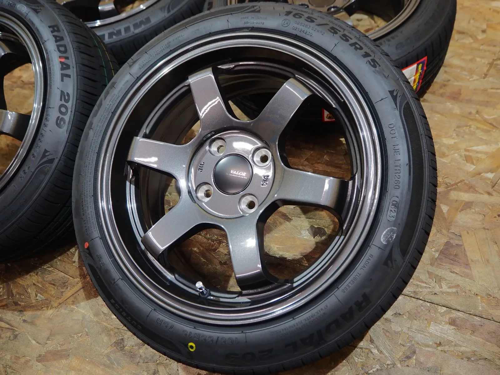 ☆逆ゾリ☆165/55R15 6.5J+38 4H100 新品 人気 深リム 軽量 引っ張り タイヤホイールセット 1台分 アルト スペーシア  ワゴンR ウェイク キャスト タント ムーヴ ミラ N-BOX デイズ ピクシス カスタム  ガンメタリック|mercariメルカリ官方指定廠商|Bibian比比昂代買代購