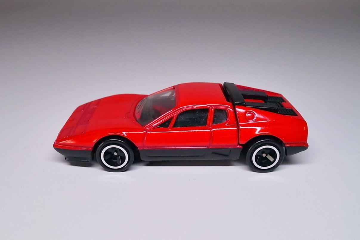 赤&黒 トミカ フェラーリ 512 BB ワイドタイヤ tomica Ferrari