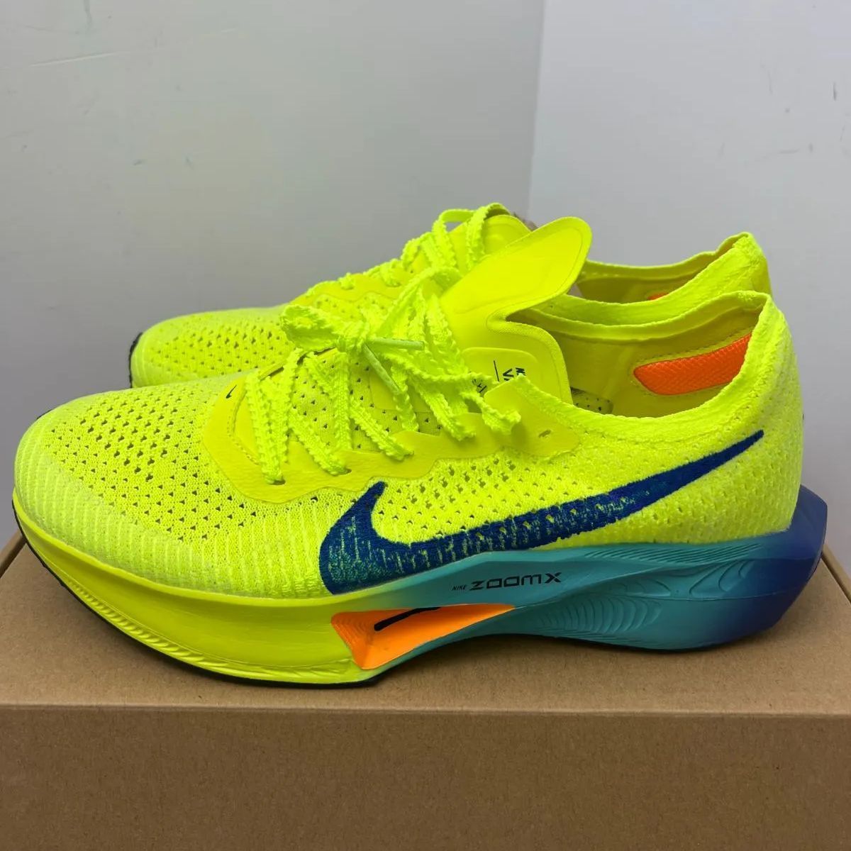 ナイキ ズームX ヴェイパーフライ ネクスト% 3 Nike ZoomX Vaporfly Next% 3