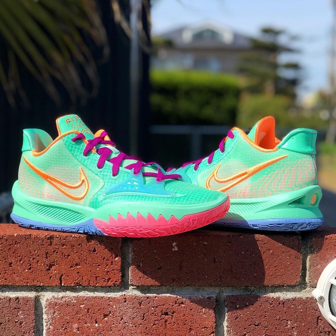 NIKE KYRIE LOW 4 'KEEP SUE FRESH' ナイキ カイリー ローカット 4 