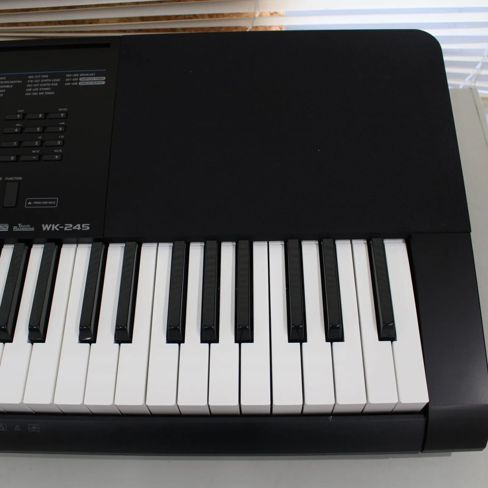 ほぼ未使用 中古】CASIO(カシオ) 76鍵盤 電子キーボード WK-245 