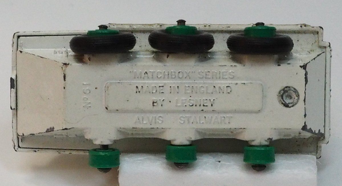 古い マッチボックス No.61【ALVIS STALWARTアルヴィス