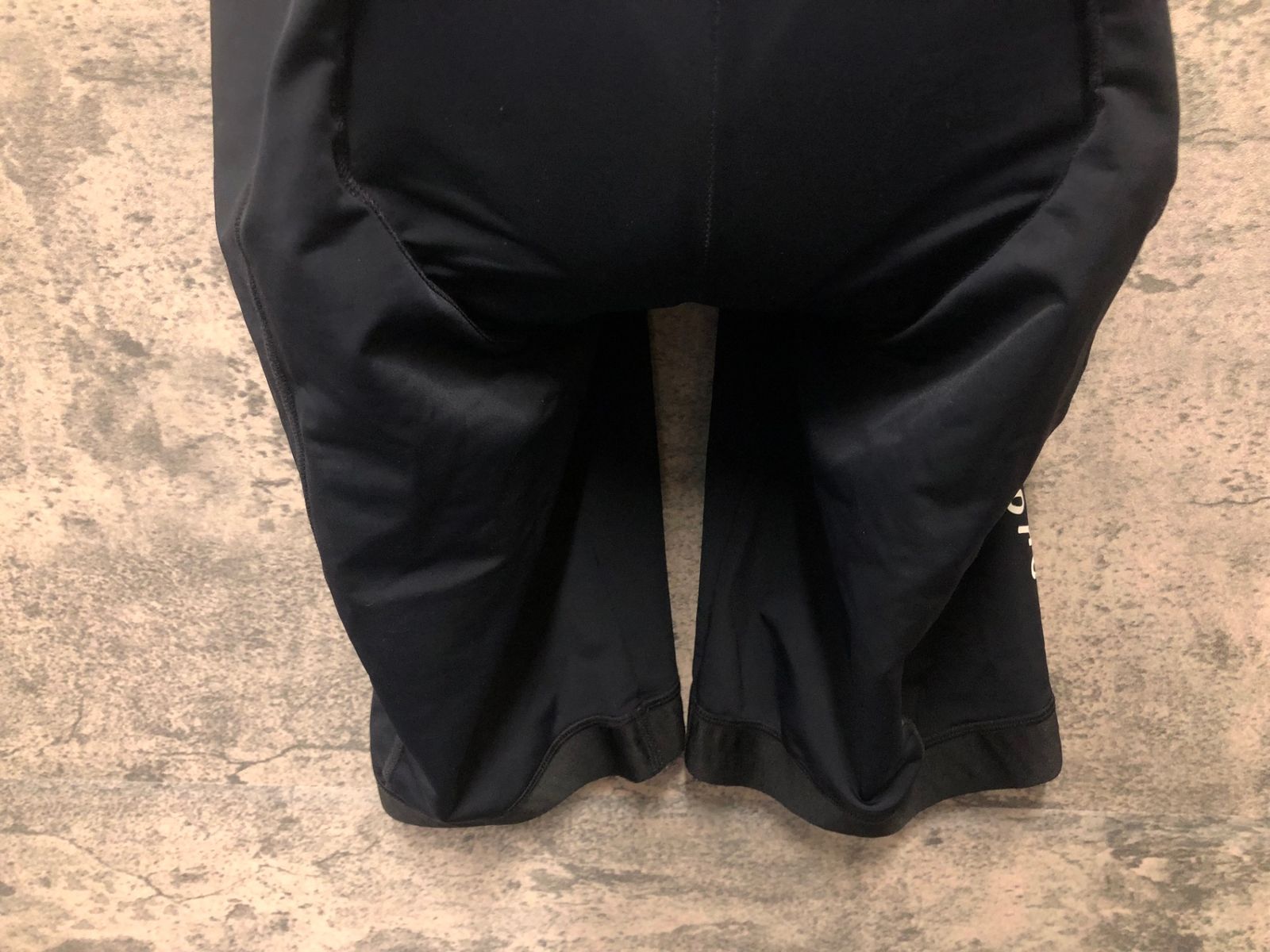 黒