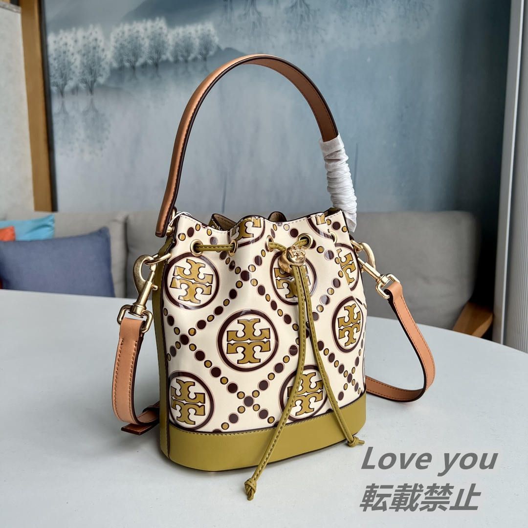 新作 Tory burch トリーバーチ Tモノグラム バケットバッグ ショルダーバッグ クロスボディー 斜め掛け レディースバッグ ドローストリング  アウトレット品 ブラウンイエロー系 - メルカリ