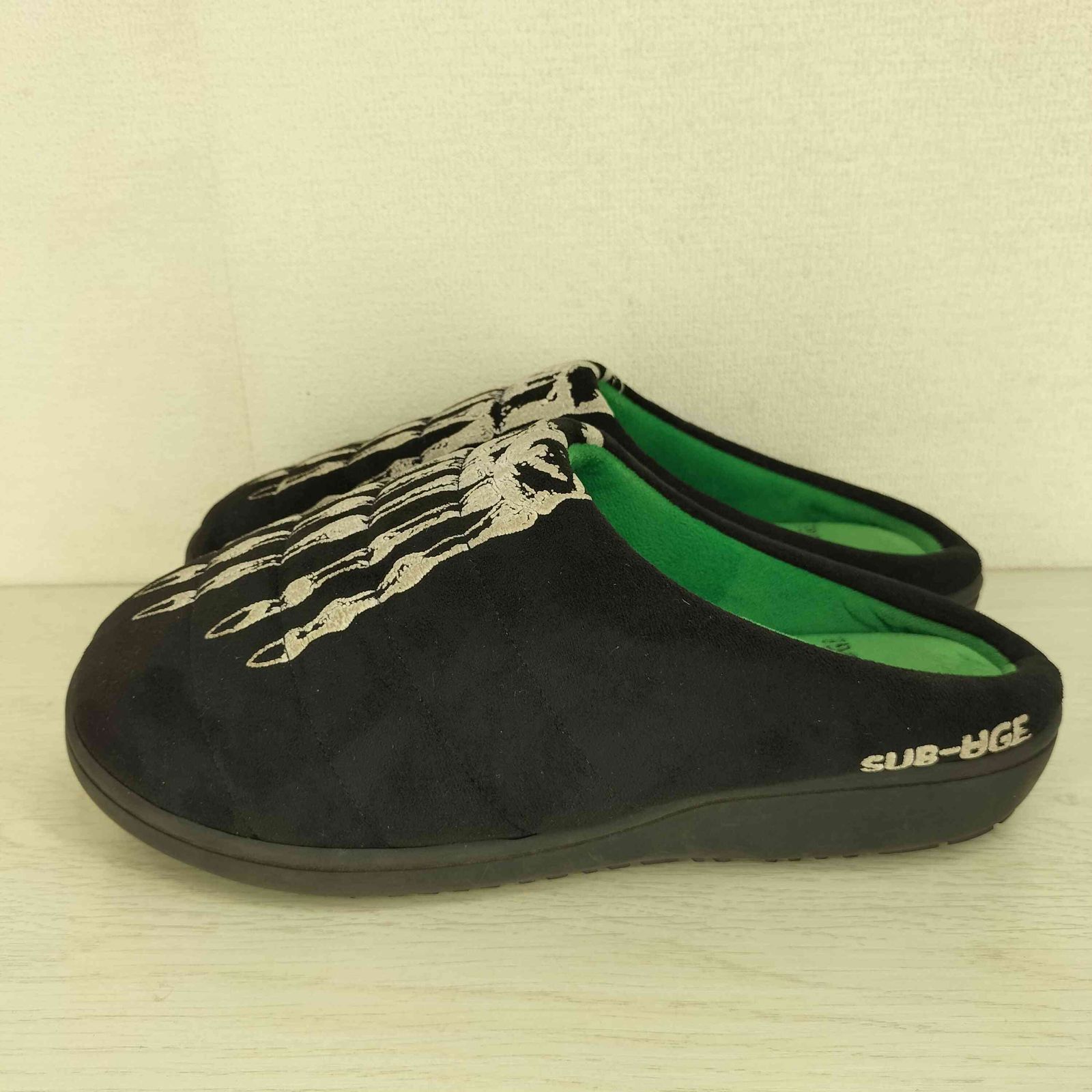 SUBU × SUB-AGE. - Alien sandals SUBU × SUB-AGE. - Alien sandals - メルカリ