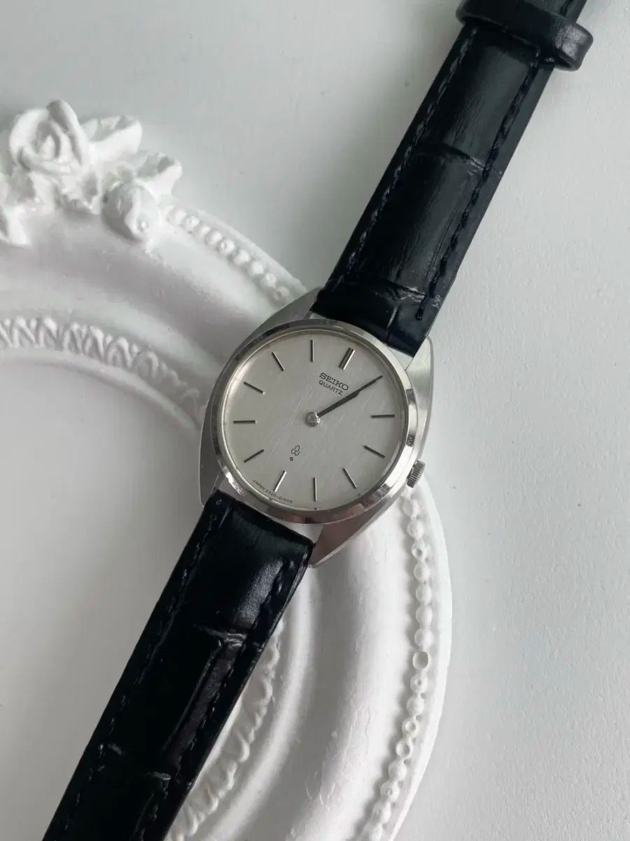 SEIKO セイコー クオーツ レディース