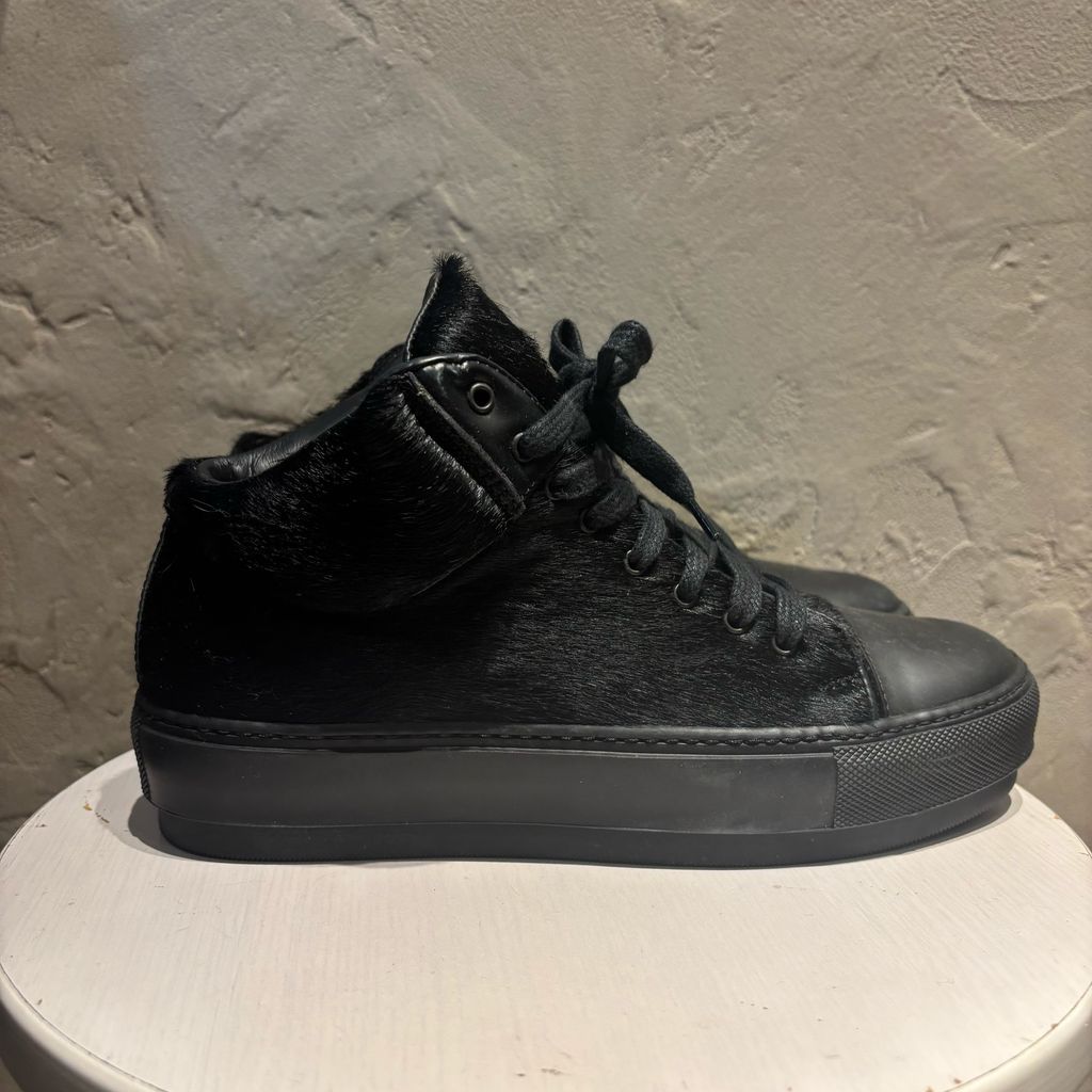 Acne Studios アクネストゥディオズ high cut pony sneakers