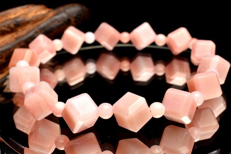 【桃色の雲】エチオピア産オパール丸玉✴︎14kgfブレスレットB141他 ピンクオパール(4Aランク) - 6mm玉、サイズ15cm | 天然石