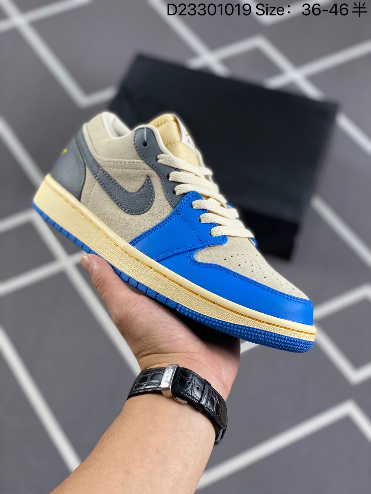 Air Jordan 1 Low SE 