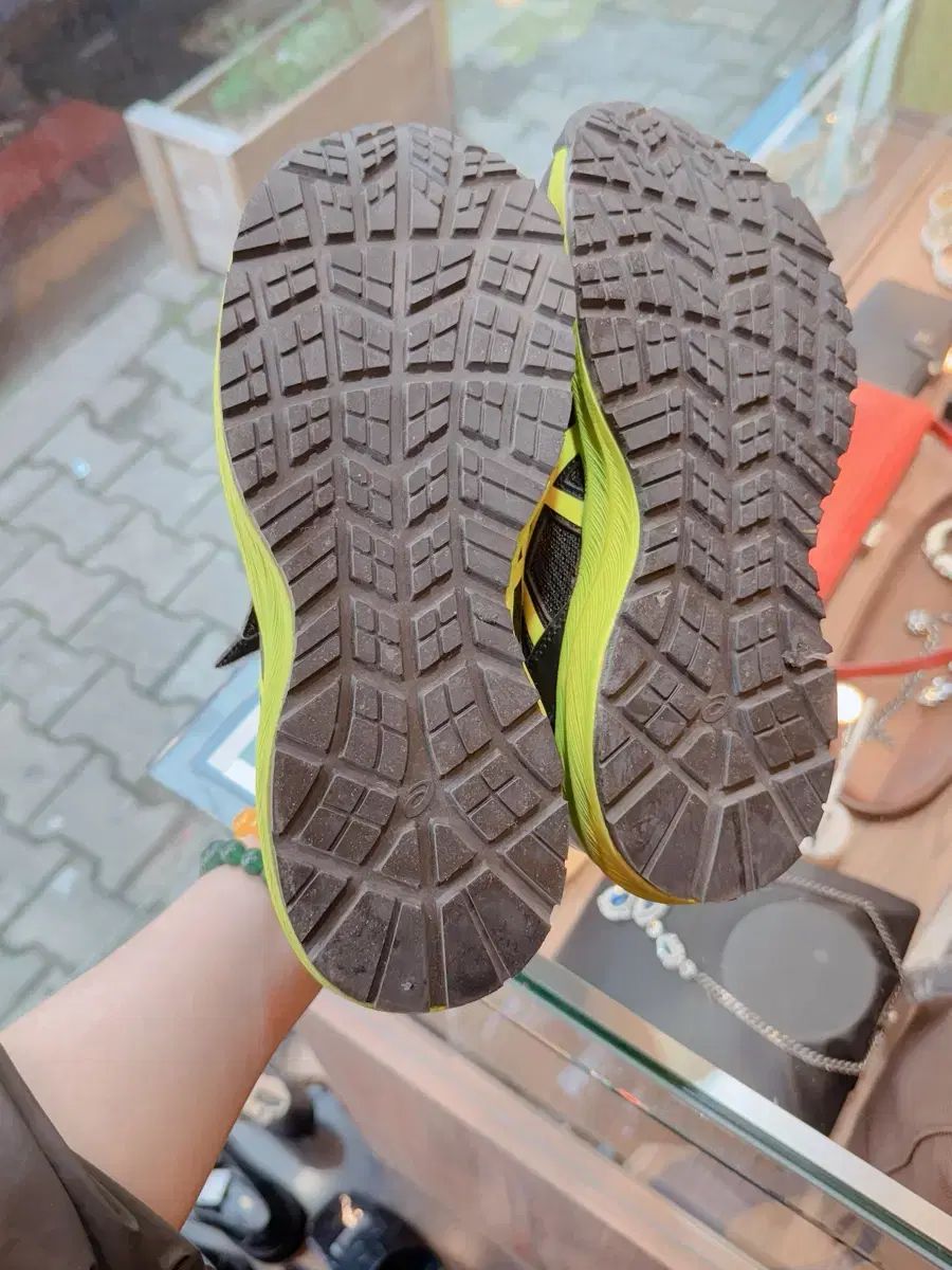 Asics アシックス