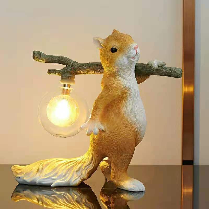 テーブル ライト リス おしゃれ かわいい インテリア ナイト ライト ルームライト 電気 スタンド 動物 アニマル