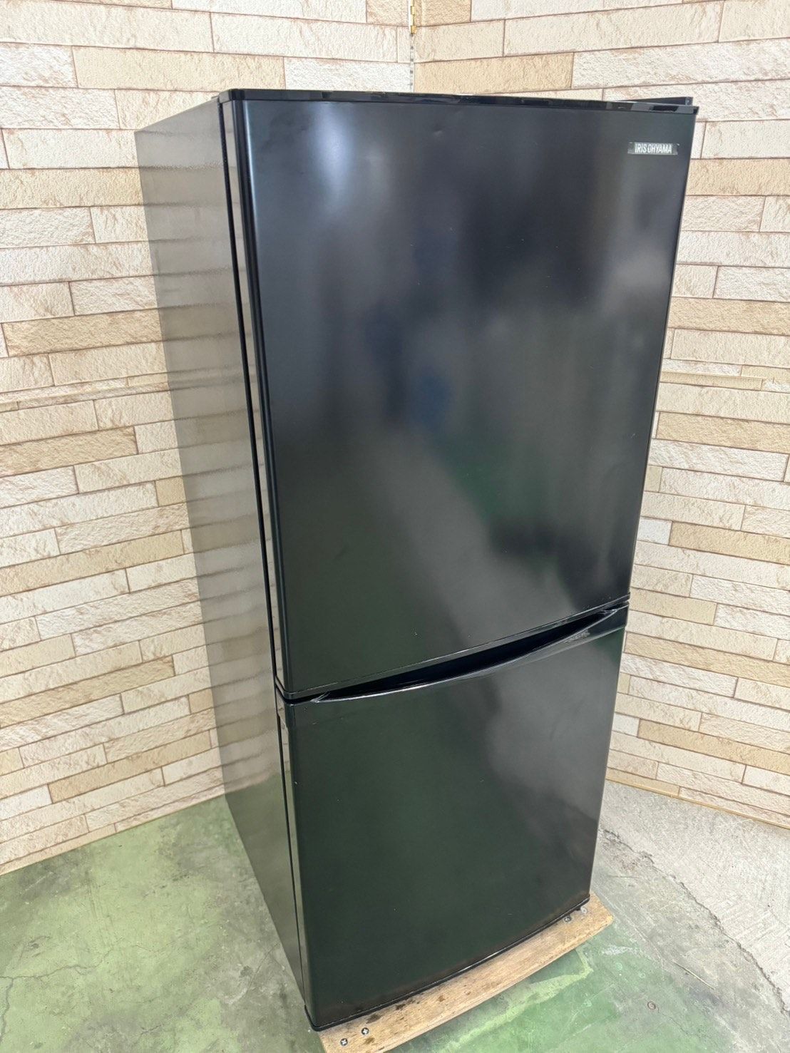 EJ2419番✨アイリスオーヤマ✨冷凍冷蔵庫 ✨IRSD-14A-W IRIS OHYAMA