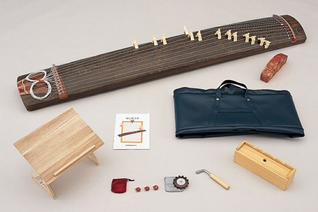 あきさま専用☆再購入分】13弦お琴 並甲 すだれ掘り 琴柱