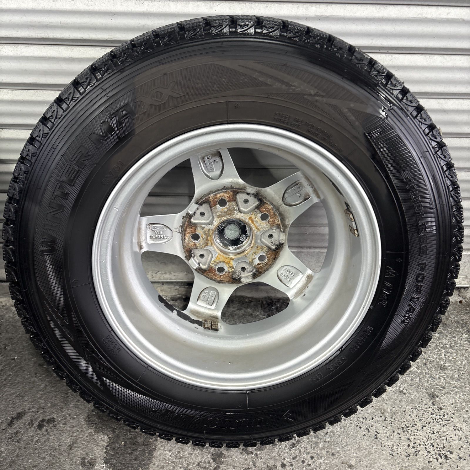 VIOLENTO 社外ホイールタイヤセット