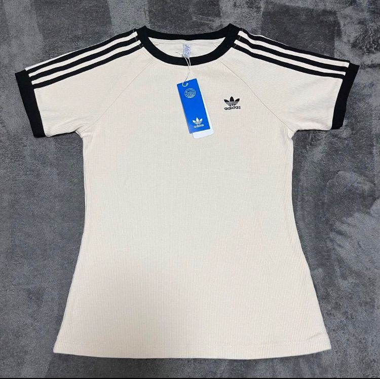 新品☆オシャレでかわいい!話題!adidas originals ワッフルTシャツ 