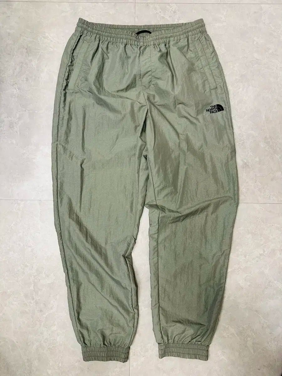 バンプトラック Anorak