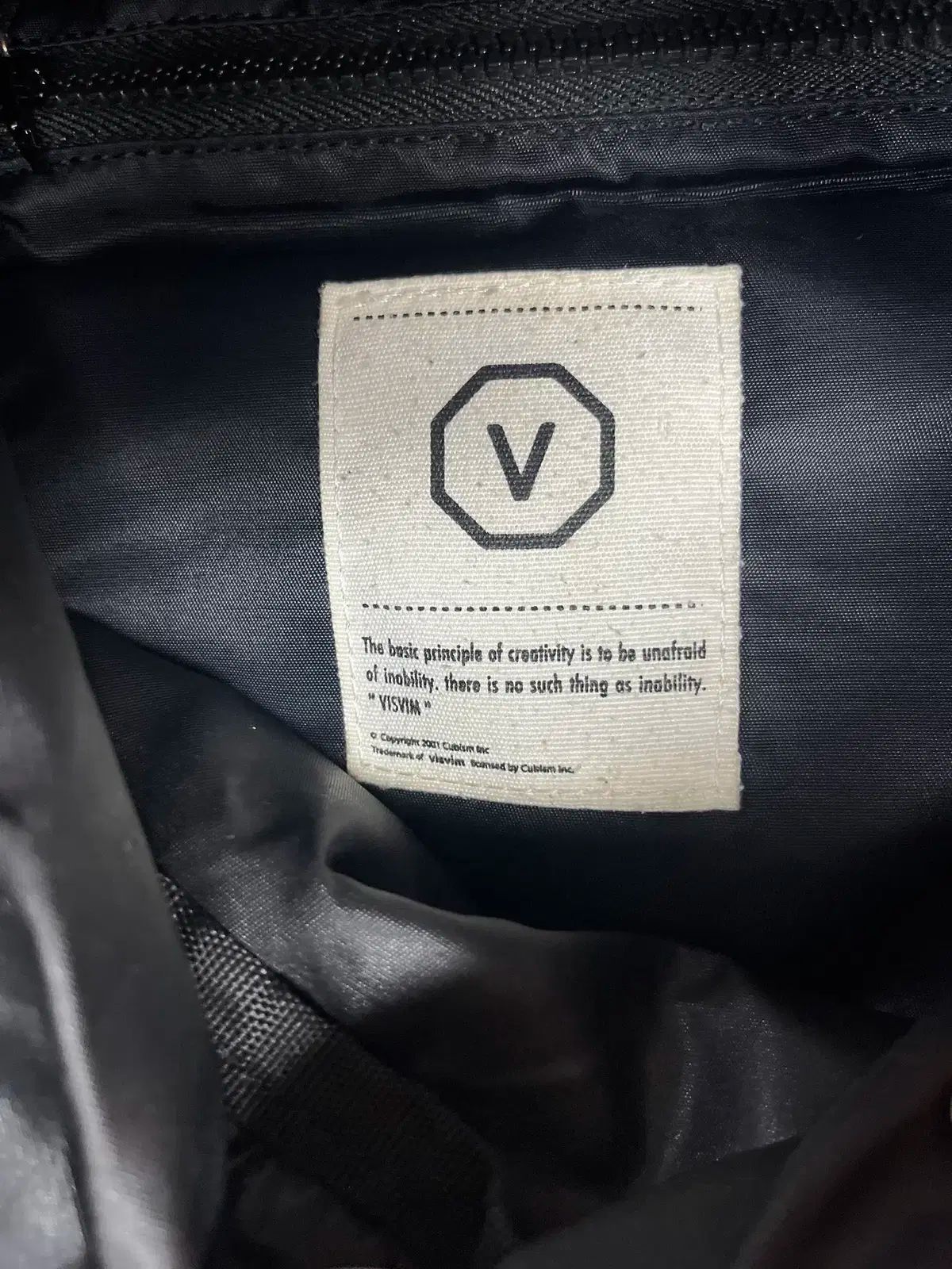 人気アイテムお得に購入！ オールド ビズビム アカデミック級 25L バリスティック オールブラック パッチ バックパック