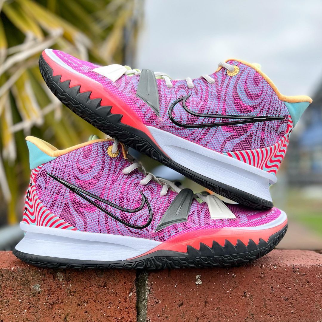 NIKE KYRIE 7 EP 'HENDRIX' ナイキ カイリー 7 【MEN'S】 active fuchsia/black-ghost DC0589-601