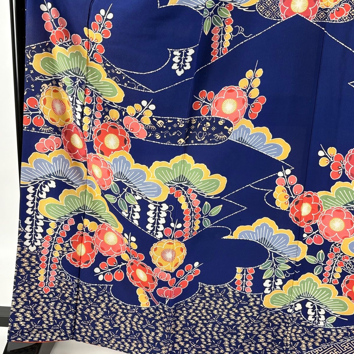 お値下げ栗山吉三郎 水色系 笠 草花 京紅型 振袖 落款り お値下げ栗山吉三郎 水色系 笠 草花 京紅型 振袖 落款り - メルカリ