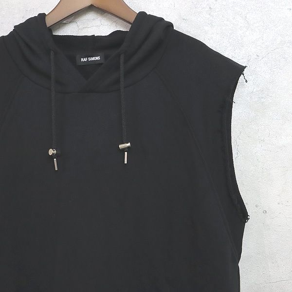RAF SIMONS 銀座店 ラフ シモンズ SALE ノースリーブ パーカー RAF SIMONS ブラック ノースリーブパーカー