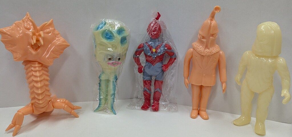 売れ筋介護用品も！ M1号 世紀の大怪獣ウルトラQウルトラマン メルカリ - 1999年夏福袋 ウルトラマン