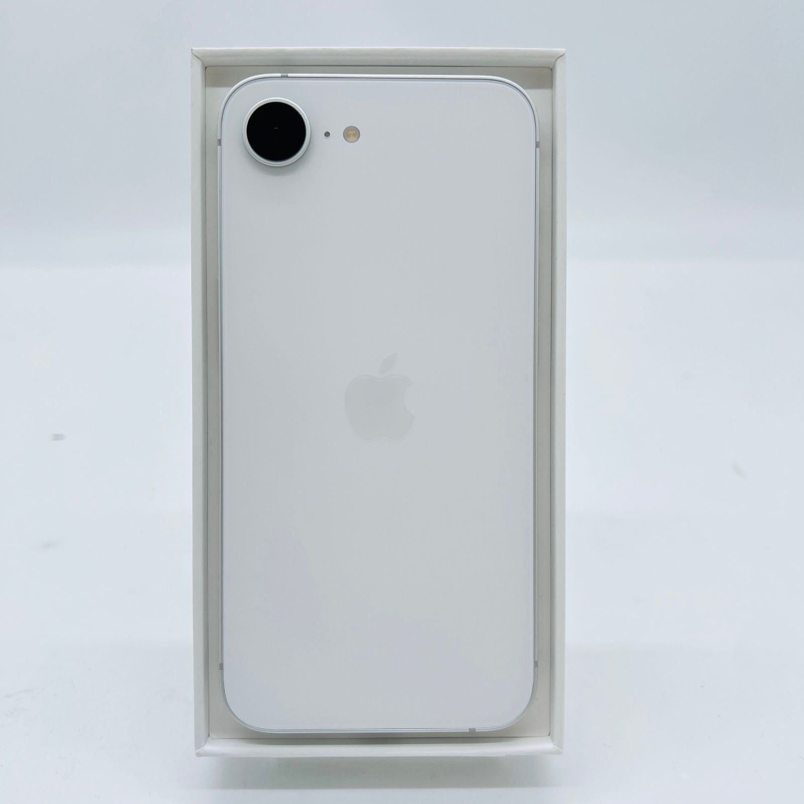 未使用品 Apple iPhone 16e 256GB ホワイト MD1W4J/A SIMロック