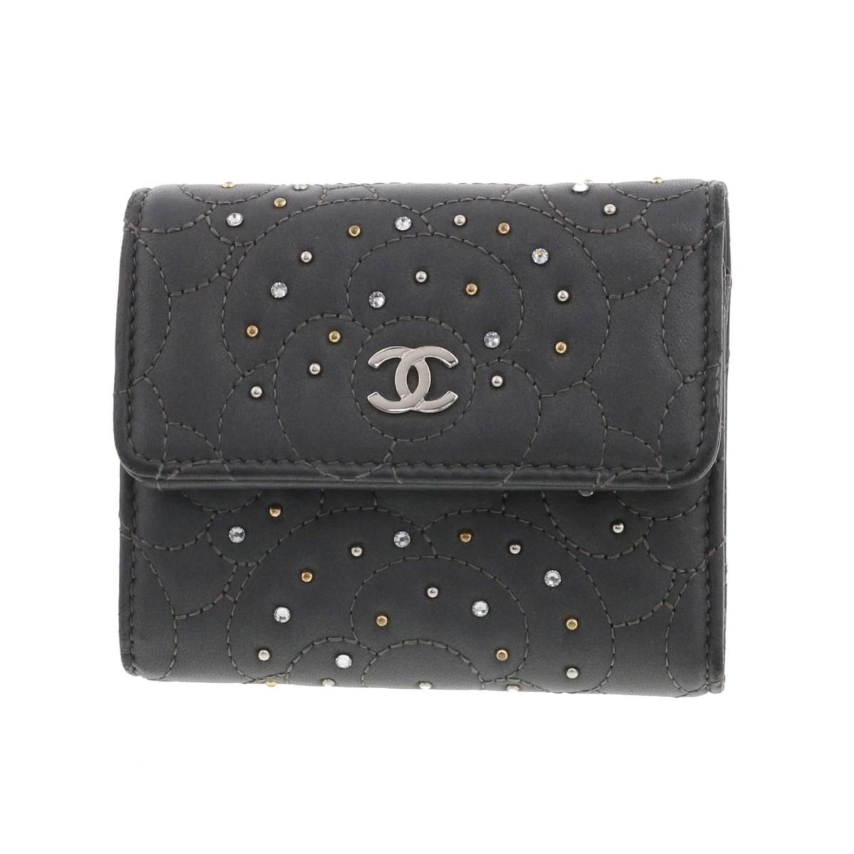 中古】 CHANEL （シャネル） ｶﾒﾘｱ ｽﾓｰﾙｳｫﾚｯﾄ 財布 三つ折り財布(小銭入有) グレー ストーン ｺｺﾏｰｸ ｼﾙﾊﾞｰ金具  A83570 used:AB - メルカリ