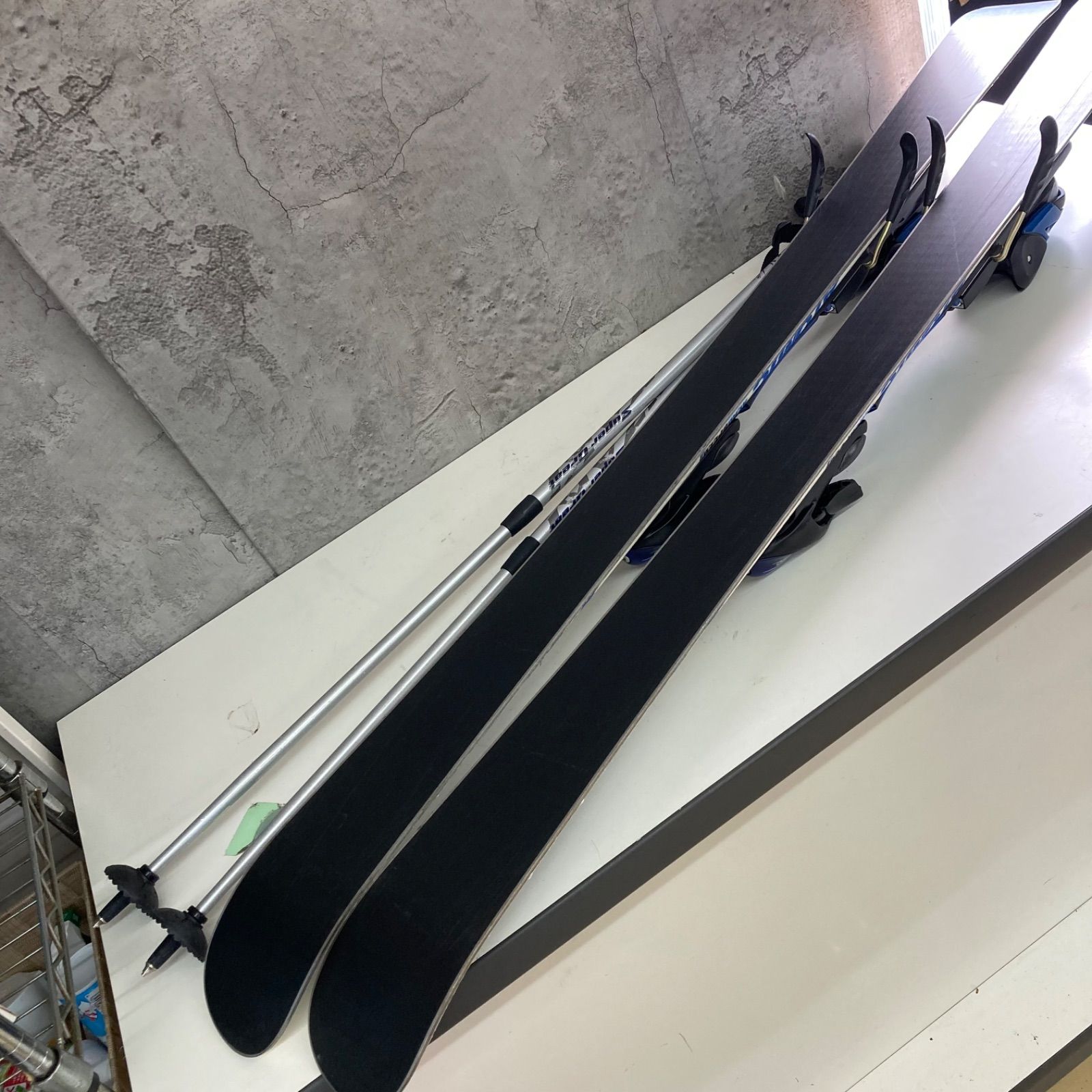 アトミック スキー板