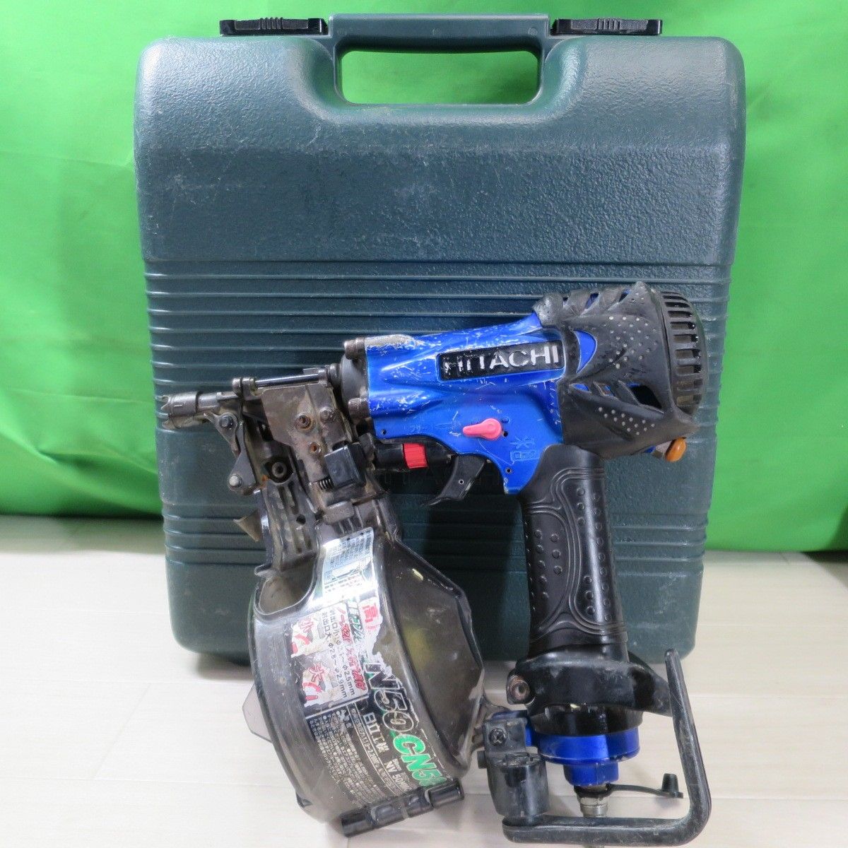 日立工機 50mm 高圧 ロール 釘打機 NV50HMC ケース付き 釘打ち機 HITACHI エア 工具