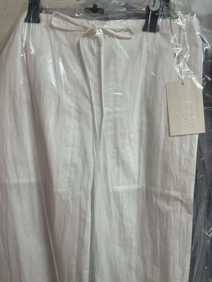 Le Plein ORR White Pants short